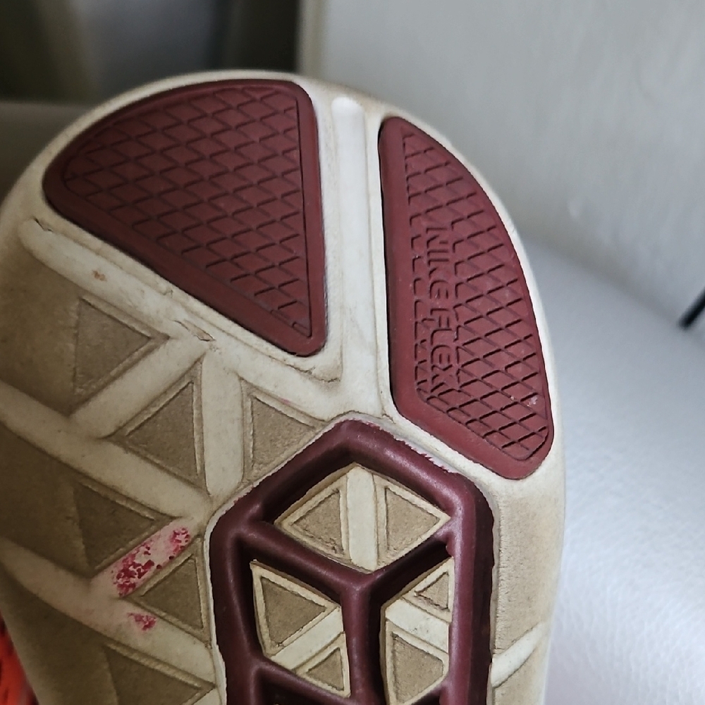 Nike Flex Run Athletic Shoes - Picture 7 of 10